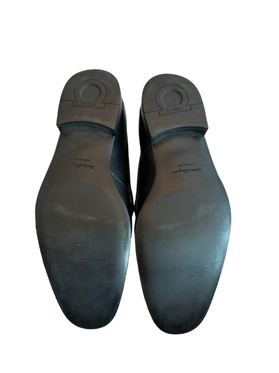 Salvatore Ferragamo Flori 2 Pebbled Leather Loafers Dress Shoes Size 8.5 EE 2E main image 14